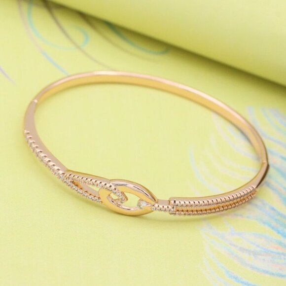 Elegant Rose Gold Bangle with Dainty Diamond Accents, XPBL0563 - Picture 4 of 12